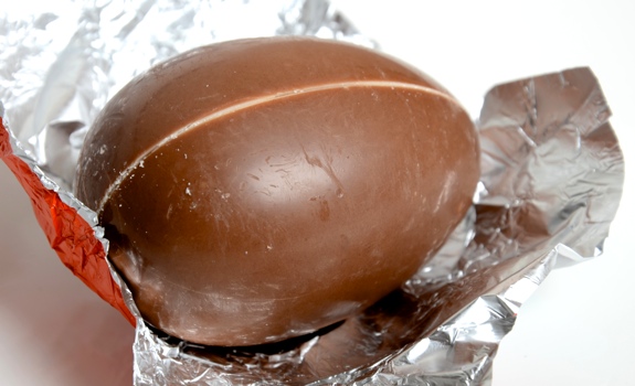 Review Kinder Surprise Chocolate Eggs NEAROF