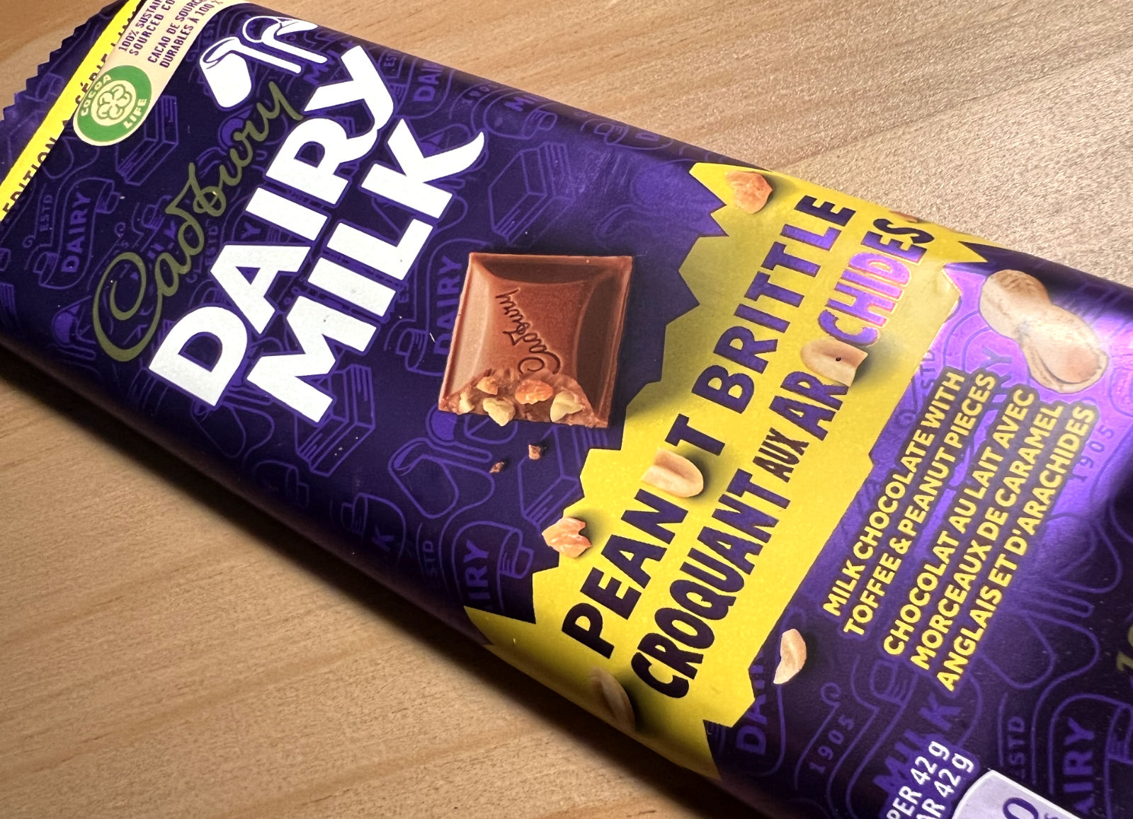 Review Dairy Milk Peanut Brittle chocolate bar NEAROF